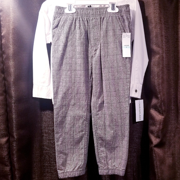 Calvin Klein Boy's Two-Piece Outfit - Picture 5 of 12